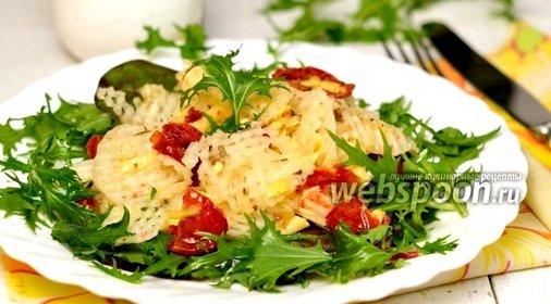 Салат из дайкона с помидорами конфи
