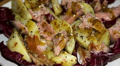 Салат из копченой форели