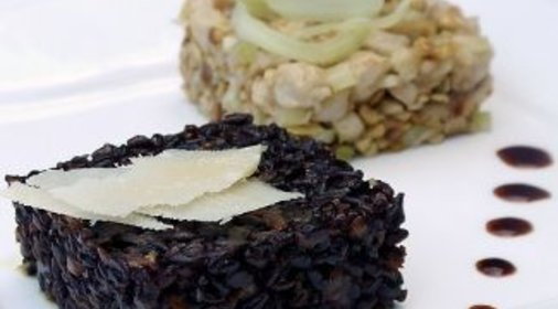 Куриный салат с черным рисом Venere