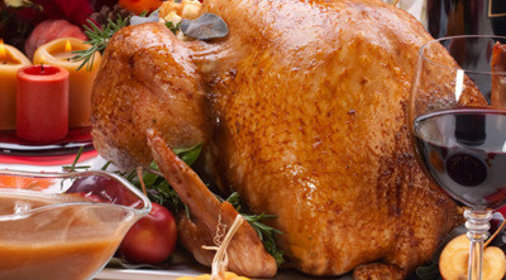 Индейка, запеченная с пряными травами