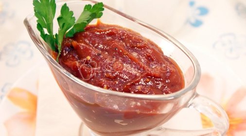 Крабовый салат с курицей и помидорами