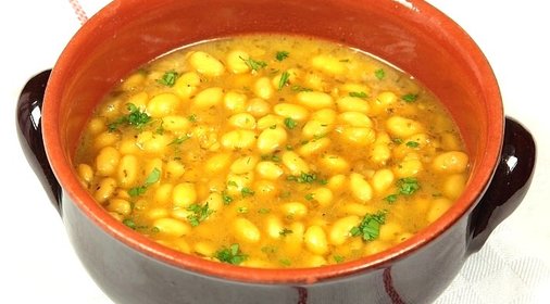 Белая фасоль с луком