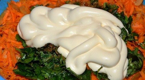 Салат из моркови с шампиньонами