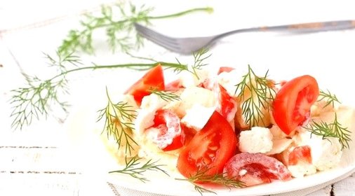 Салат из яблок и помидоров