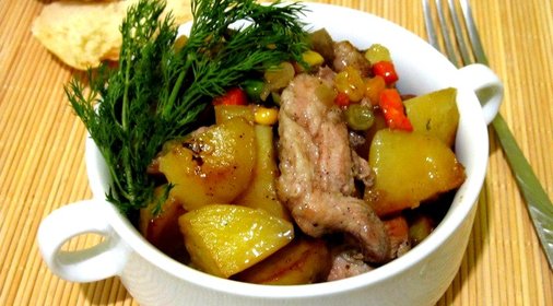 Картофель запеченный с мексиканской овощной смесью