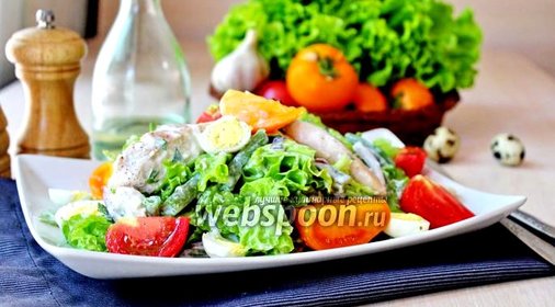 Салат с курицей и йогуртом