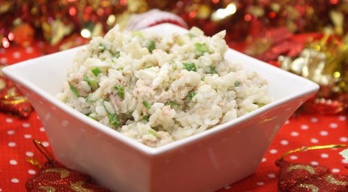 Салат из печени трески