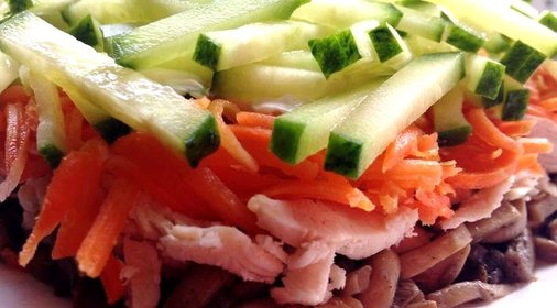 Салат Восторг с корейской морковью