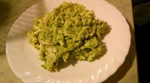 Салат с авокадо и сыром