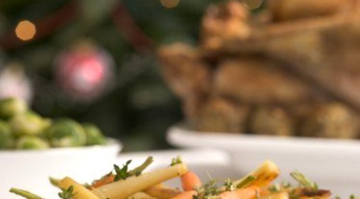 Печеная морковь и пастернак с тимьяном