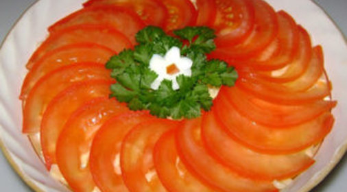 Салат слоеный с копченой курицей