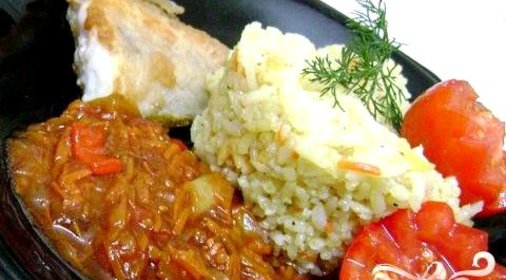 Рыба с овощами и рисом