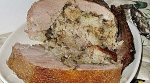 Утка без костей, фаршированная рисом с белыми грибами