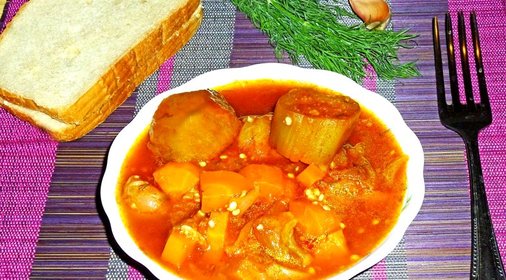 Баклажаны в томате с чесноком в мультиварке