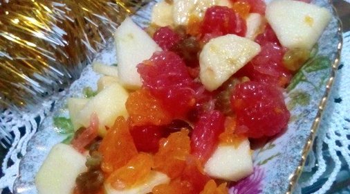 Цитрусовый салат с имбирем и финиками