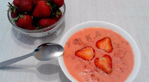 Клубника со сметаной