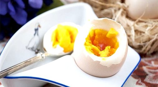 Яйца всмятку