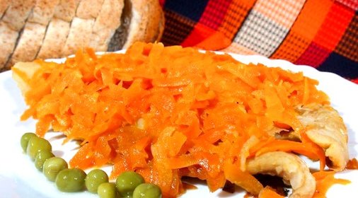 Рыба с морковью