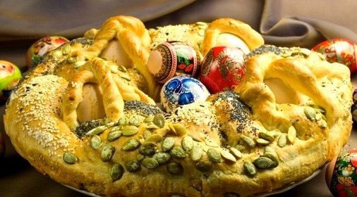 Пасхальный венок с начинкой