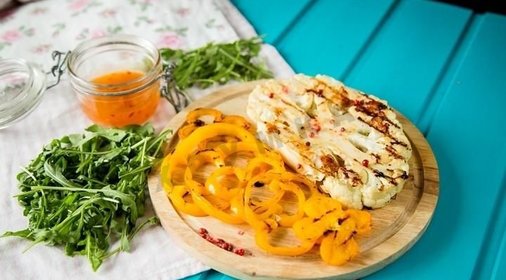 Салат с красной рыбой