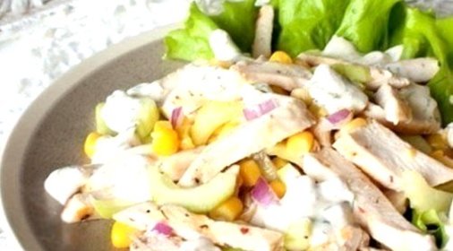 Летний салат с курицей