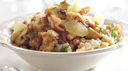 Теплый салат с шампиньонами