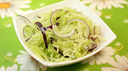 Салат из зелёной редьки
