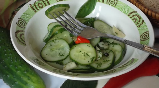 Салат «Курочка Ряба»