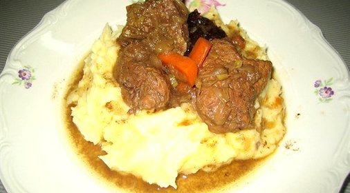 Ароматная томленая свинина с овощами