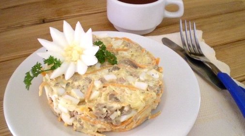 Салат с корейской морковью и печенью