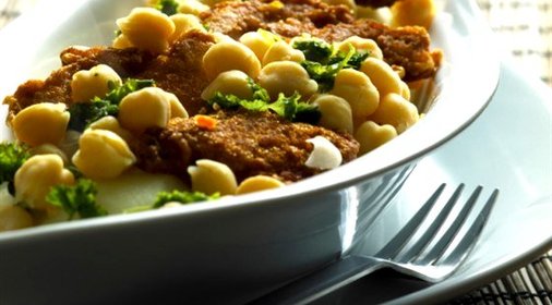 Турецкий горох (нут) с соусом