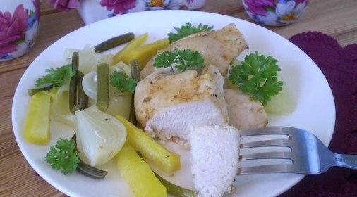 Курица с овощами в пароварке