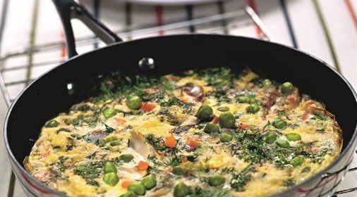 Фритатта с копченой скумбрией