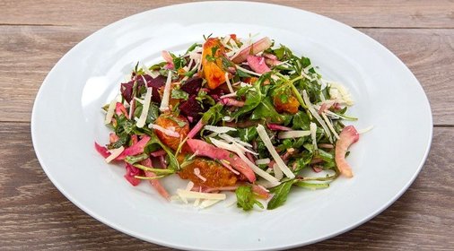 Салат со свеклой, апельсином и фенхелем