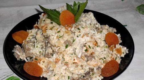 Салат с курагой и печенью