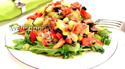 Салат с тунцом и сельдереем