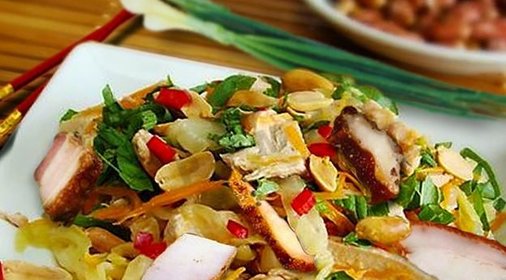 Салат с арахисом