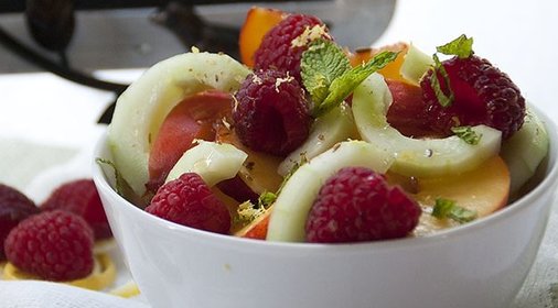 Персиковый салат с тмином