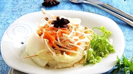 Салат с бобовыми ростками