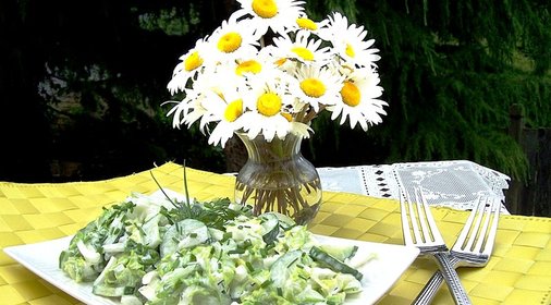 Салат из китайской капусты