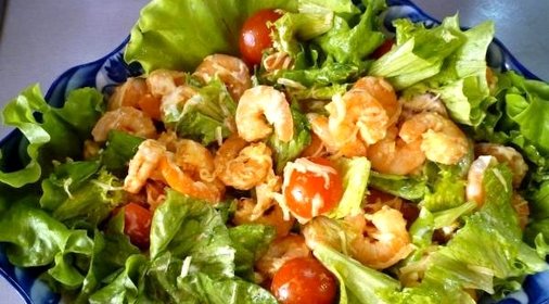 Салат с креветками