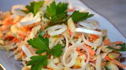 Диетический салат из моркови