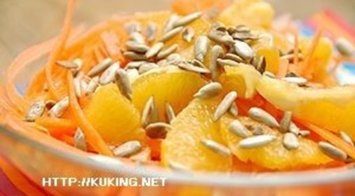 Салат из моркови с семечками