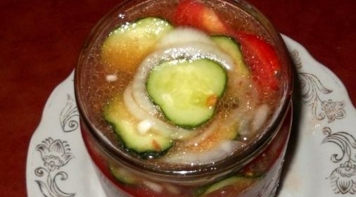 Салат в банке