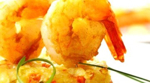 Салат из манго и креветок