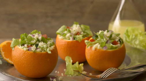 Капустный салат в апельсине