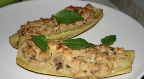Кабачки с сочной начинкой