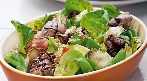 Салат из куриной печенки