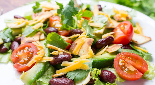 Салат с авокадо за 10 минут