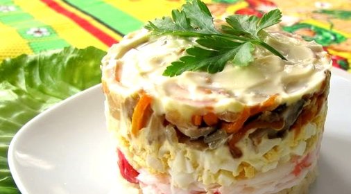 Салат с мясом краба